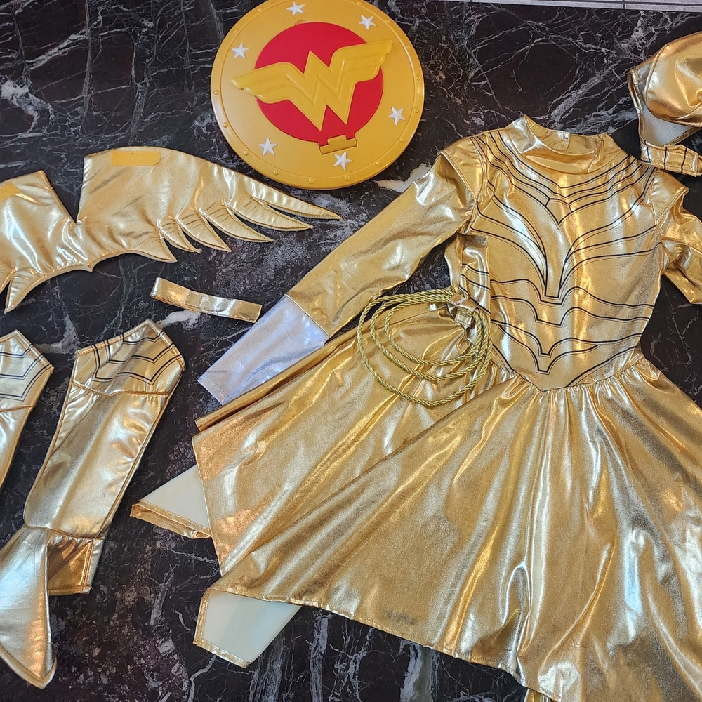Girls WW84 Wonder Woman Gold Superhero Costume